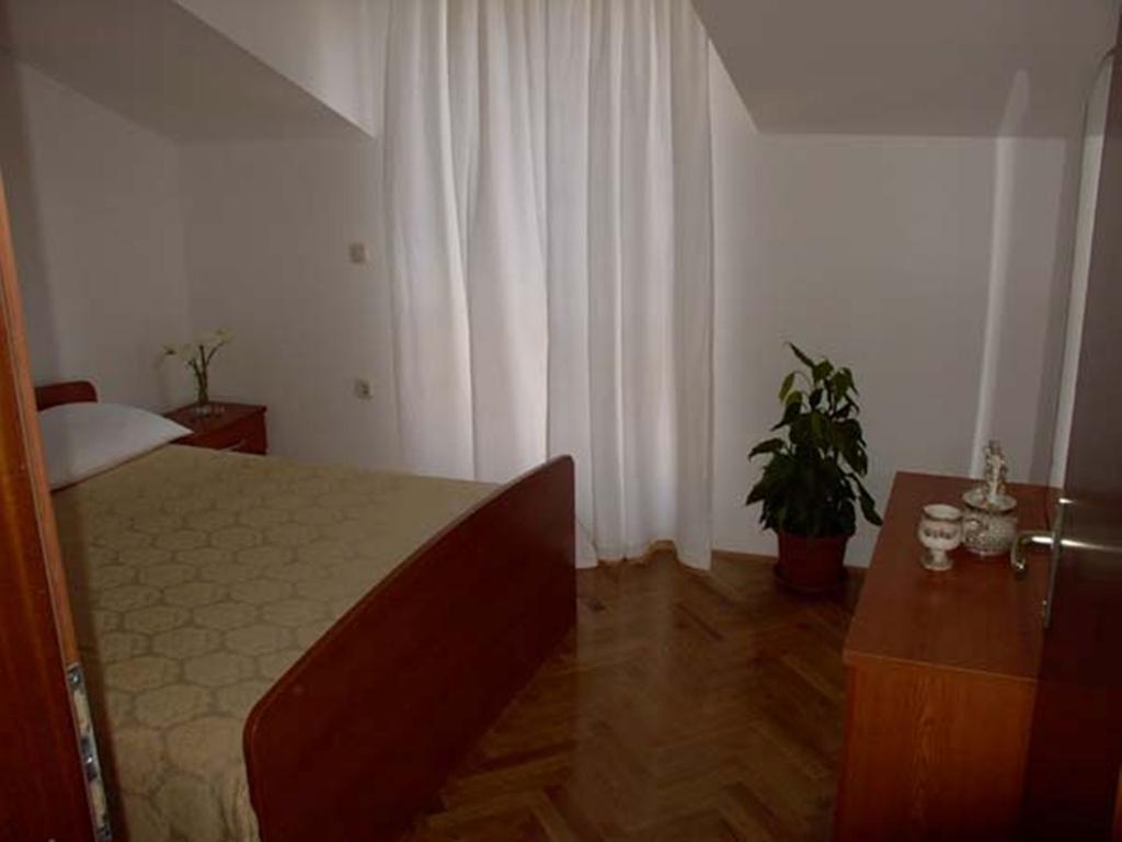 Apartments Vini And Ivana Sućuraj Habitación foto